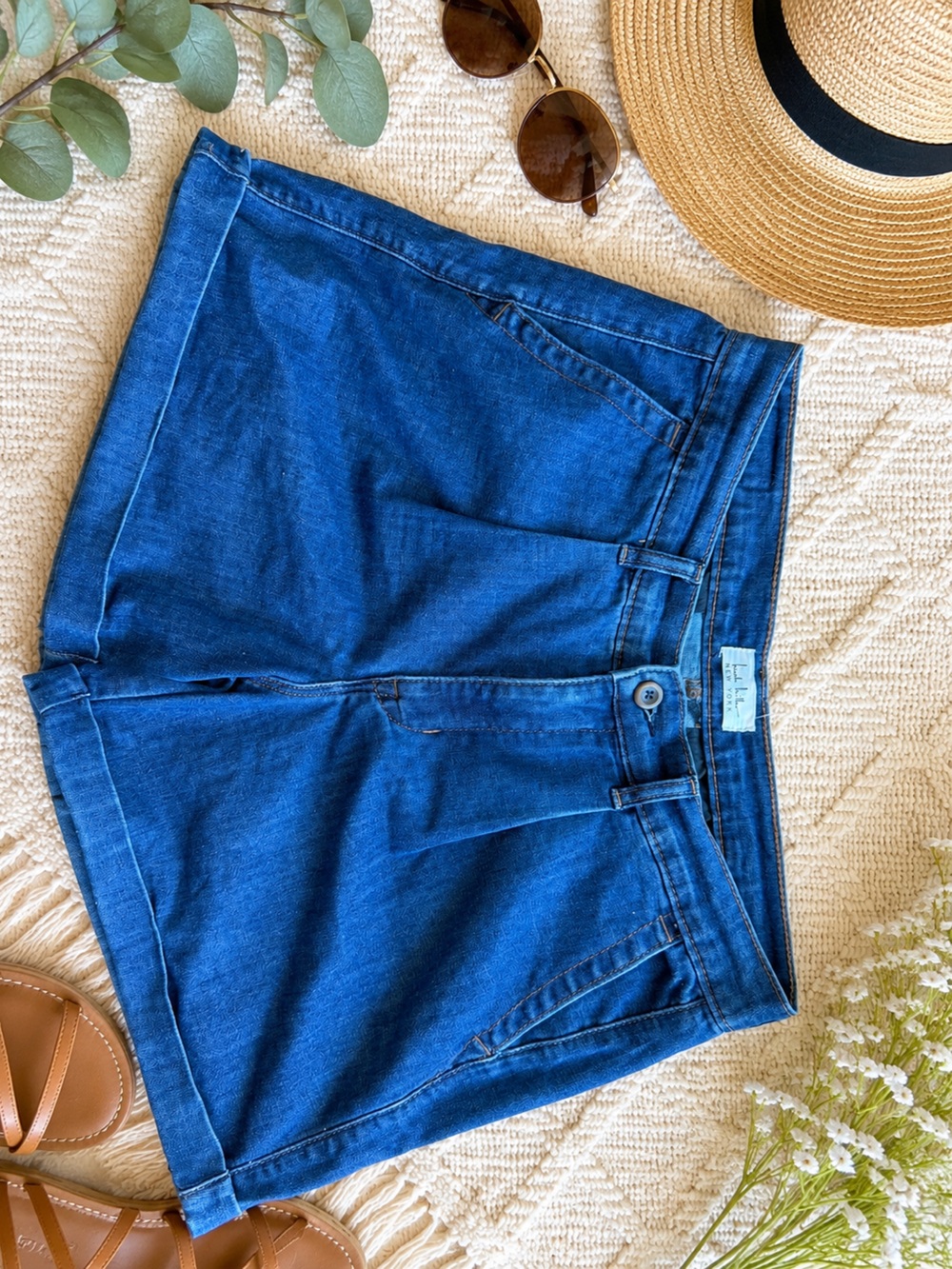 Nicole Miller New York‎ Denim Shorts Size 6 Cuffed Blue Mid Rise Summer Casual